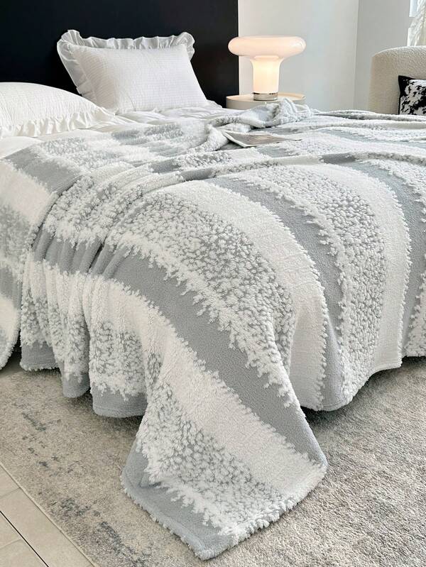 1pc Taffeta Striped Pattern Blanket, Warm Thick Soft Comfortable Throw Blanket For Home Decor, Suitable For Bed, Sofa, Office, Room, Dorm, Machine Washable